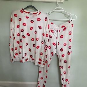 PJ SALVAGE smooches loungewear set